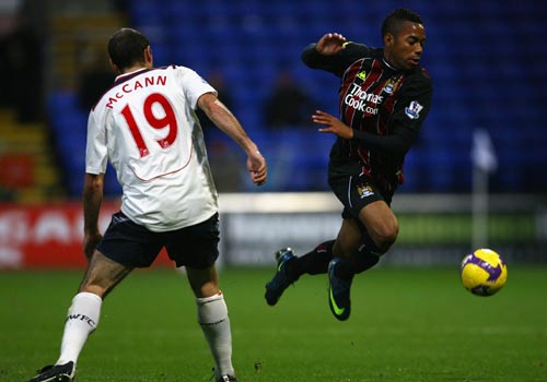 BLG击败TES夺冠，K皇阿卡丽瞬秒双C，阿水的心碎了