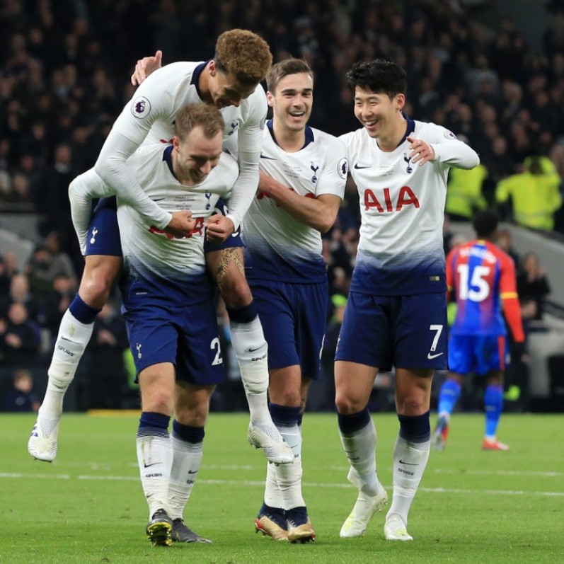 库里末节爆发勇士强势攻防波击败篮网！战绩19胜18负稳居西部第八